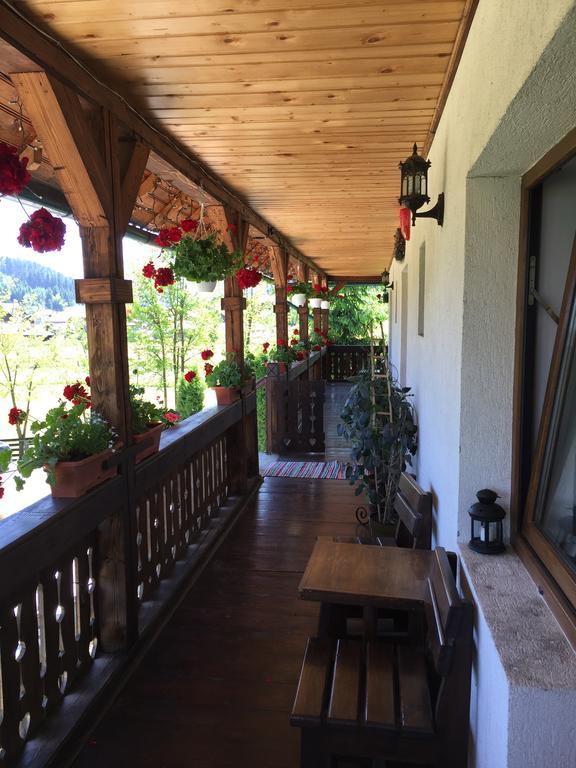 Hotel Conacul Domnitei Voroneț Exteriér fotografie