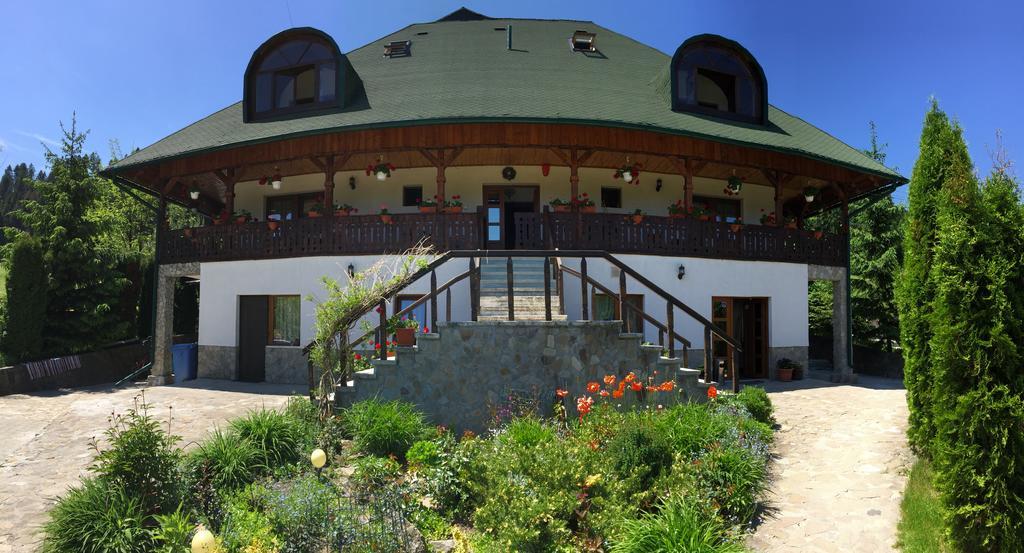 Hotel Conacul Domnitei Voroneț Exteriér fotografie