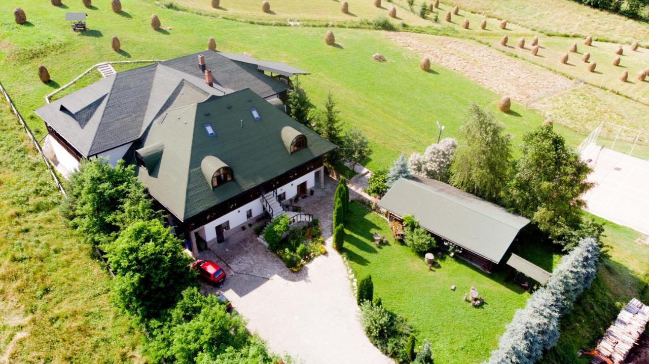 Hotel Conacul Domnitei Voroneț Exteriér fotografie
