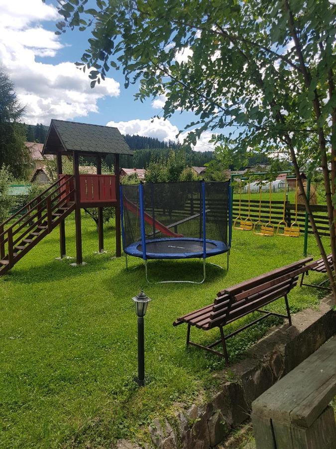 Hotel Conacul Domnitei Voroneț Exteriér fotografie