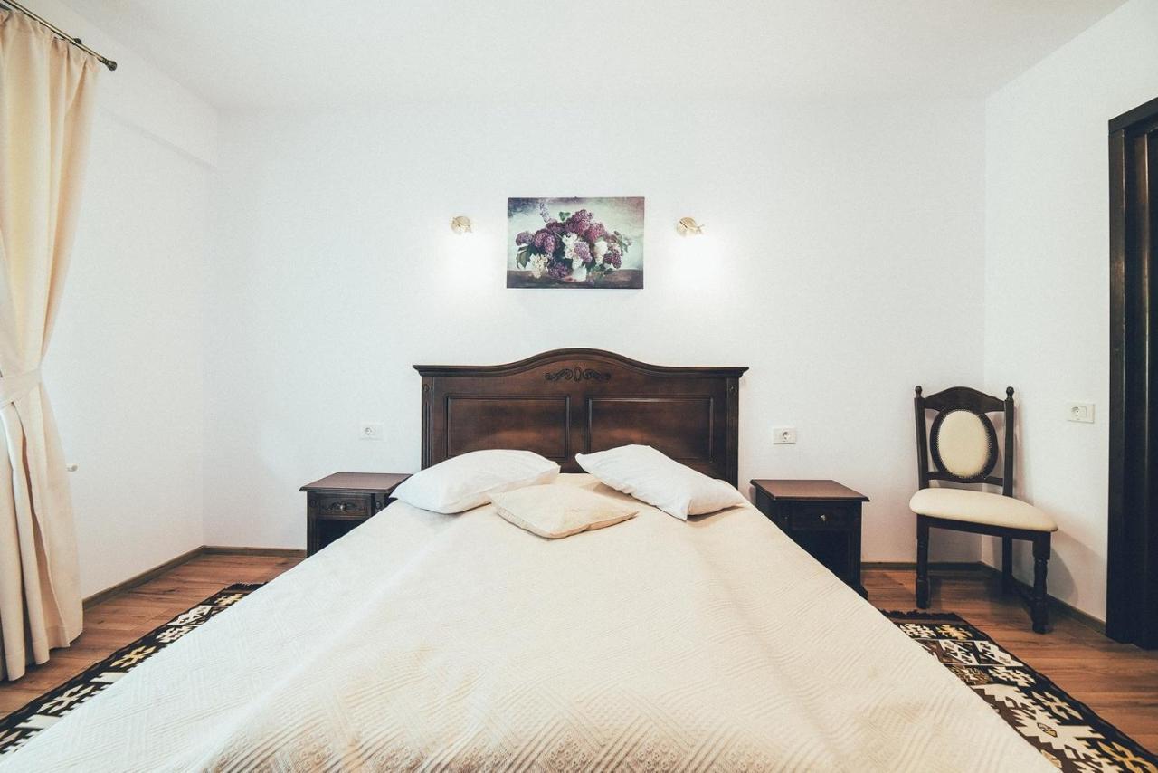 Hotel Conacul Domnitei Voroneț Exteriér fotografie